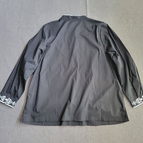 Bob Mackie 1X Black White Embroidered Tunic Buttoned Top Asian 1540 - Picture 2 of 8